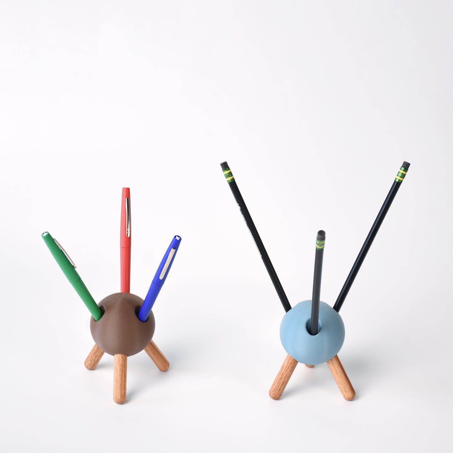 A Simple Pen Holder