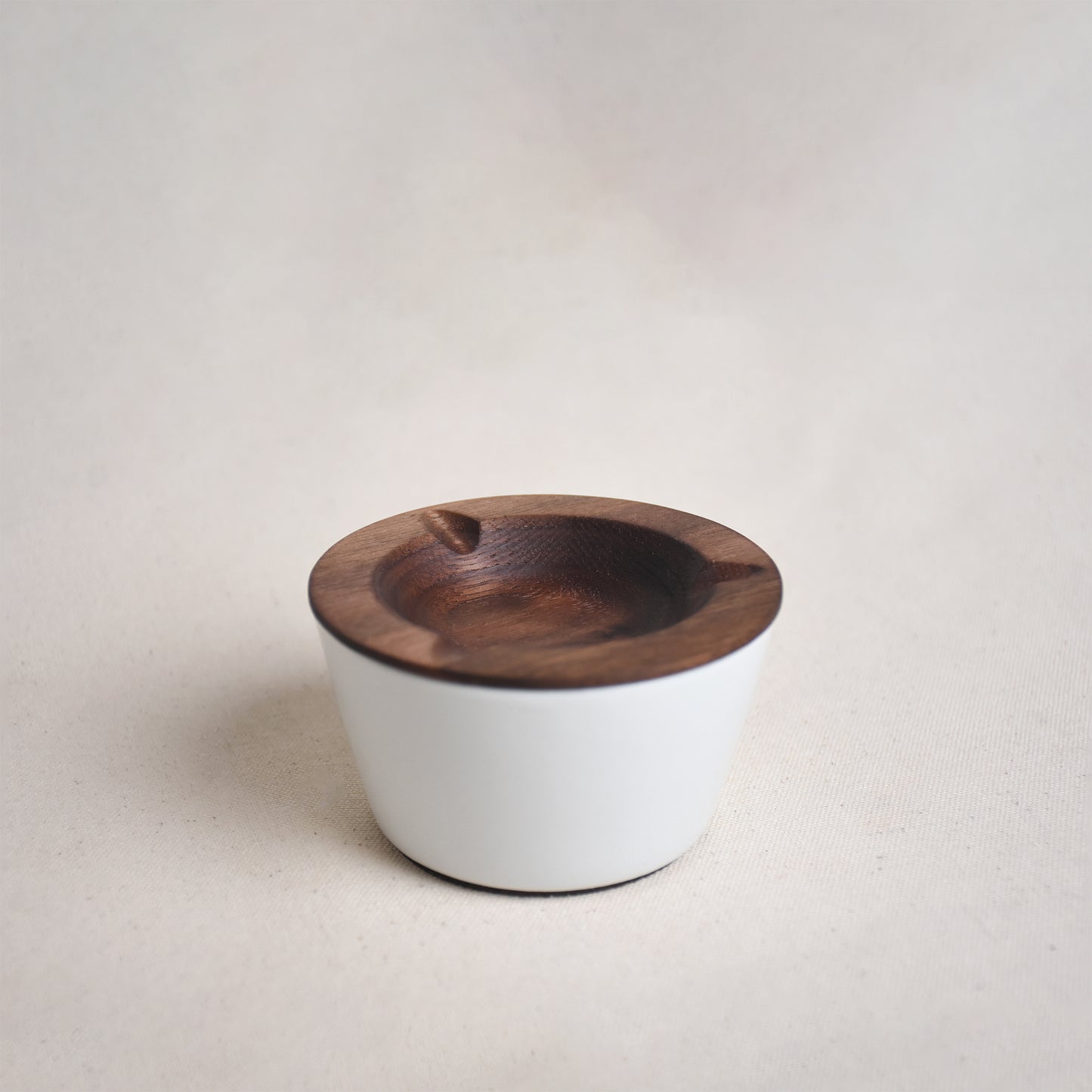 Walnut and Ceramic Ash Tray (RON)